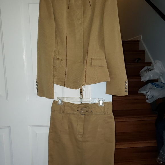 Burberry Tan Canvas Skirt Suit Size Small - Picture 7 of 8